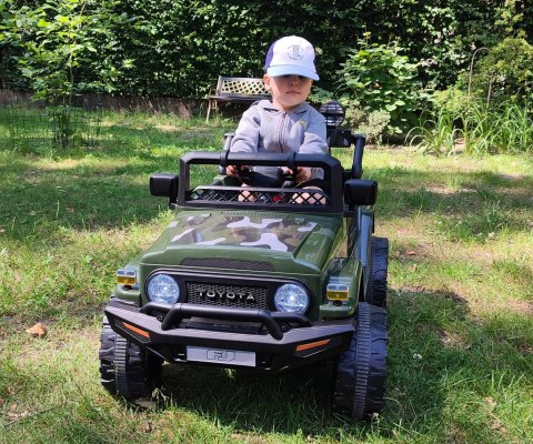 Milly Mally Pojazd na akumulator Toyota FJ Cruiser Army