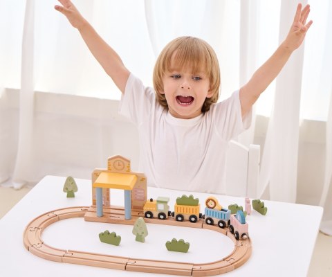 Viga 44257N PolarB Drewniana kolejka z torami i stacją