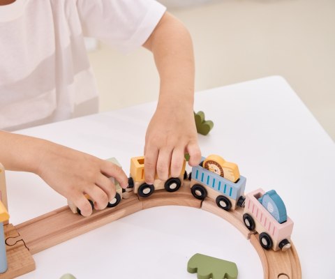 Viga 44257N PolarB Drewniana kolejka z torami i stacją